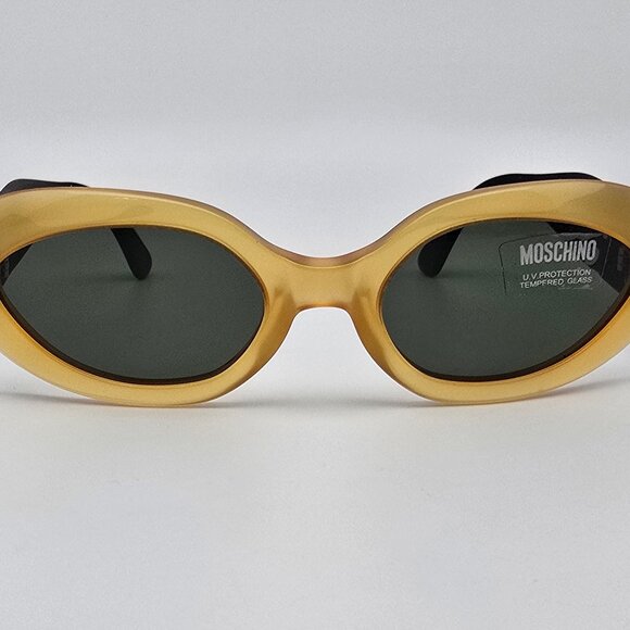 Moschino M3526-S 200/31 Yellow Hearts Frame G-15 Green Lens Sunglasses w/ Case main image 7